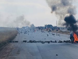 Motorists urged to avoid the R550 in Tsietsi