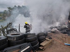 Four vehicles damaged at Bonela fire in eThekwini