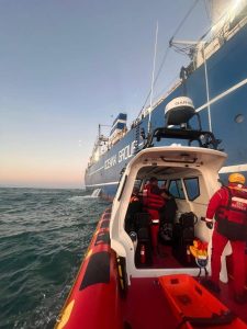 NSRI Jeff Bay rescued a man onboard a fishing trawler