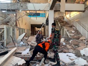 20 killed by one of 340 earthquakes in Indonesia, in the last 24 hours