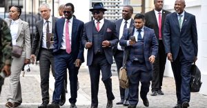 Government to strengthen structural reforms to stimulate economy